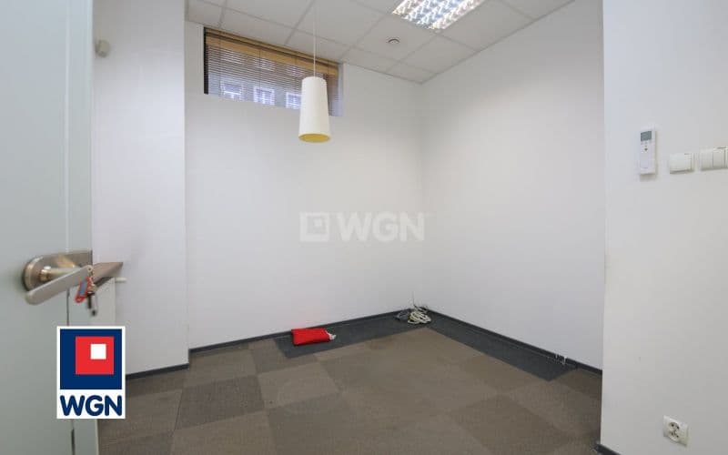 Kompleks lokali na sprzedaż  - centrum, stabilny dochód — zdjęcie 18