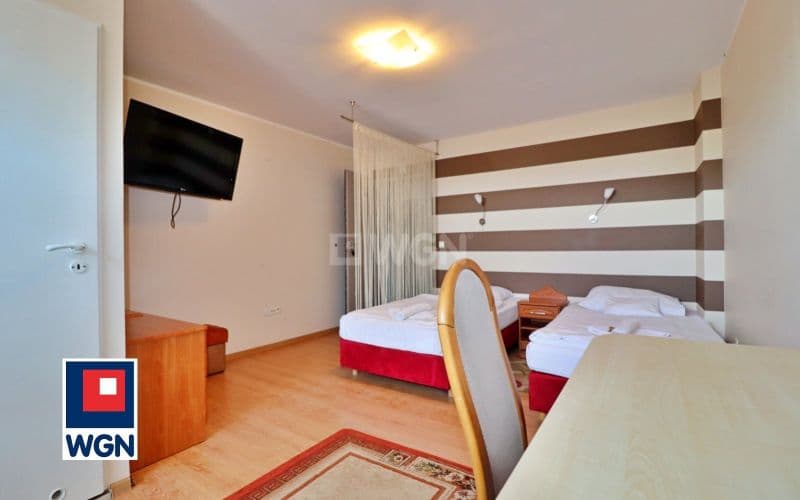 Niepowtarzalny HOTEL z RESTAURACJĄ, z Salą weselną i Domem — zdjęcie 20