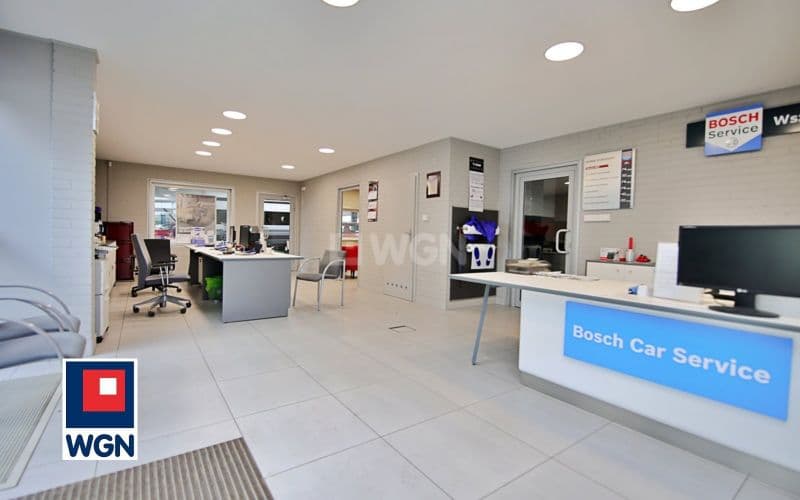 Nowoczesny kompleks motoryzacyjny - 2 salony, warsztat, biura 1896 m2 — zdjęcie 13