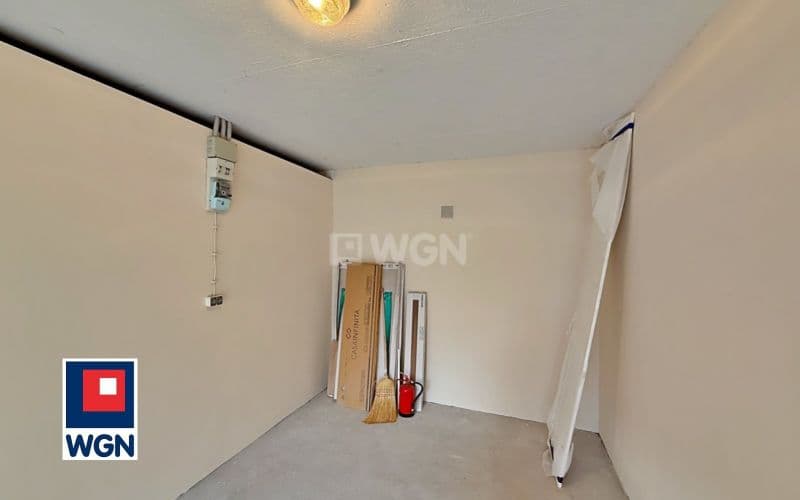 Skrajny Garaż w doskonałym położeniu przy Placu Jana Pawła II — zdjęcie 3