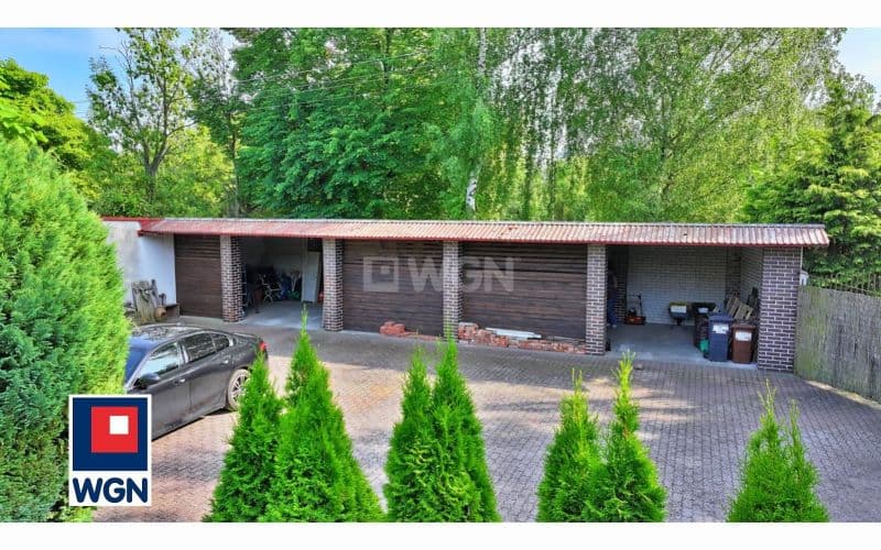 Dom z bajecznym ogrodem i garażem na 5 aut — zdjęcie 19