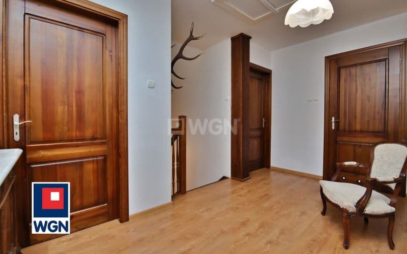 Bajeczny dom w okolicy lasów i jezior — zdjęcie 14