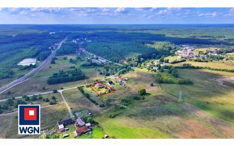 Bajeczny dom w okolicy lasów i jezior — zdjęcie 19