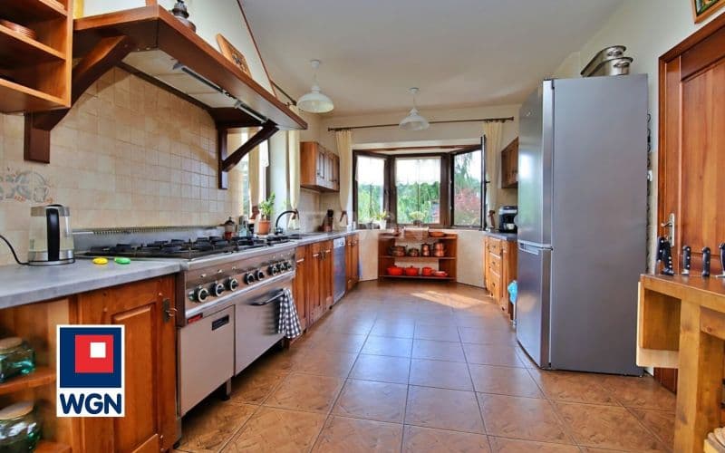 Bajeczny dom w okolicy lasów i jezior — zdjęcie 7