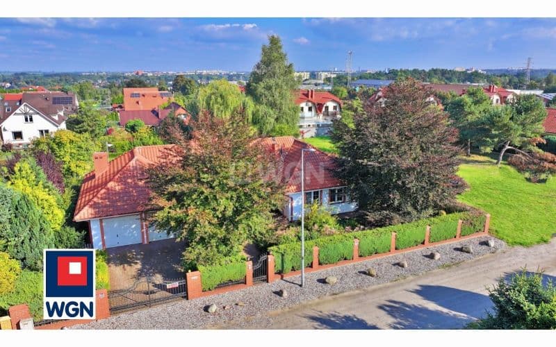 Gotowy do zamieszkania dom w spokojnej okolicy | Chwalęcice