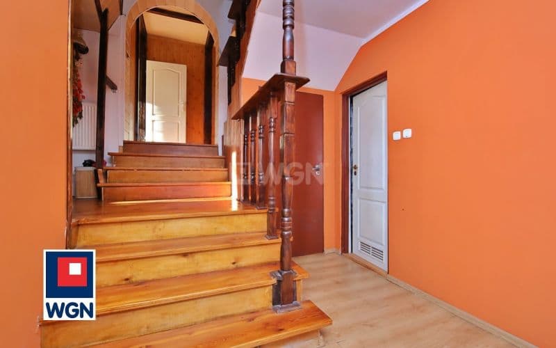 Dom z dużą działką + wynajęty lokal usługowy i paczkomat — zdjęcie 8