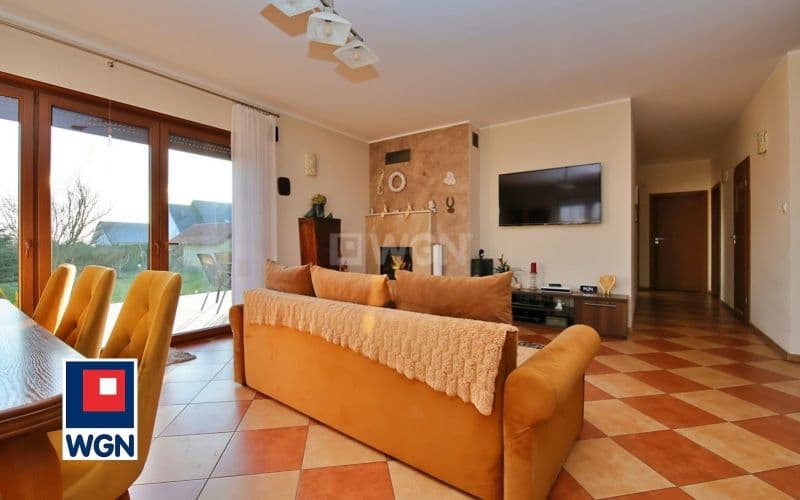 Komfortowy dom z garażem i tarasem | Wawrów — zdjęcie 7