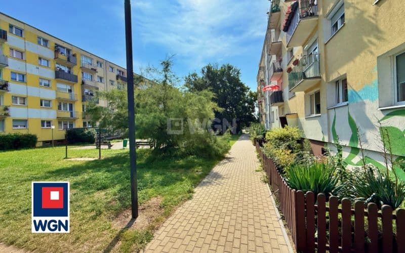 Dwu-pokojowe mieszkanie w bloku — zdjęcie 10