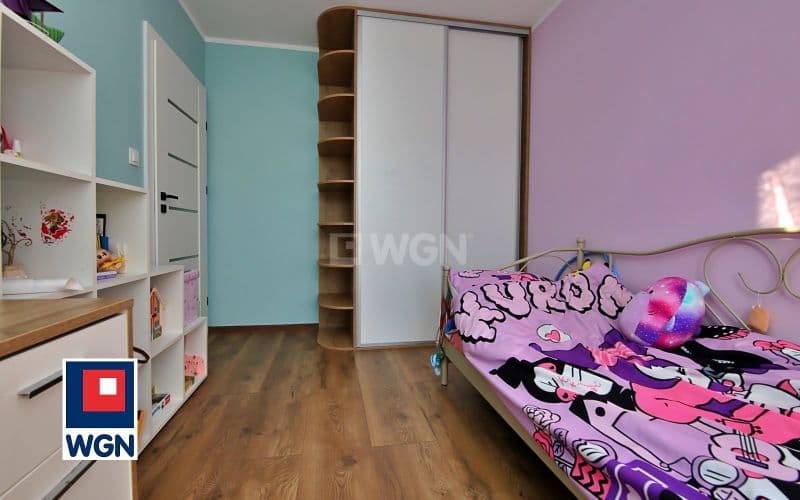 Nowoczesny szeregowiec | Bermudy | Gotowy do wprowadzenia — zdjęcie 14