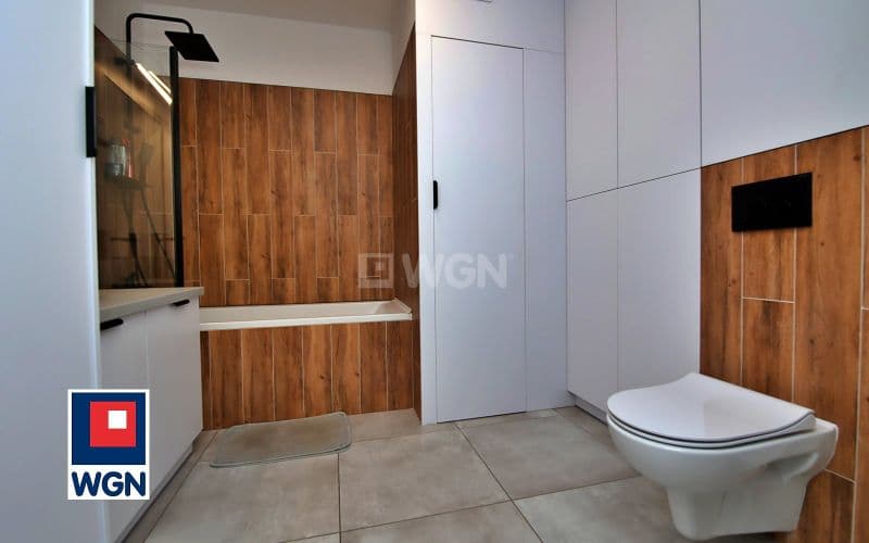 Nowoczesny szeregowiec | Bermudy | Gotowy do wprowadzenia — zdjęcie 15