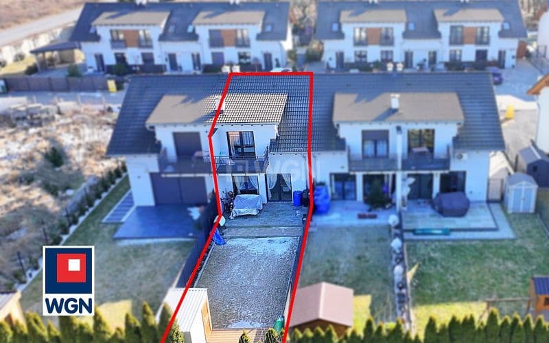 Nowoczesny szeregowiec | Bermudy | Gotowy do wprowadzenia — zdjęcie 2