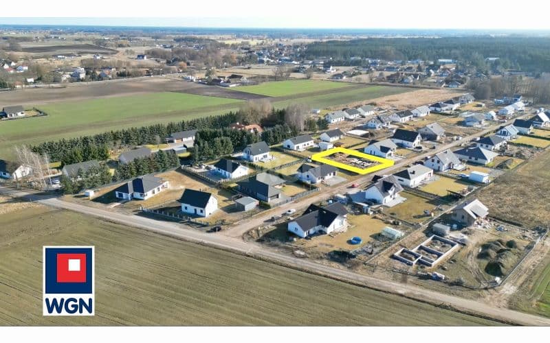 Działka budowlana w kameralnej okolicy — zdjęcie 4